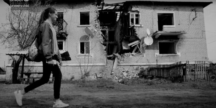 After three years of full-scale war in Ukraine and 11 years of conflict in the east, every child continues to be at risk and in need of sustained support. / Photo: UNISEF